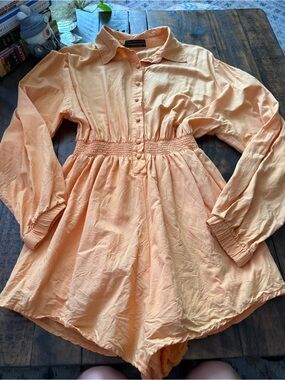 Sz M Urban Outfitters Peach Orange Long Sleeve Button-Front Smocked-Waist Romper